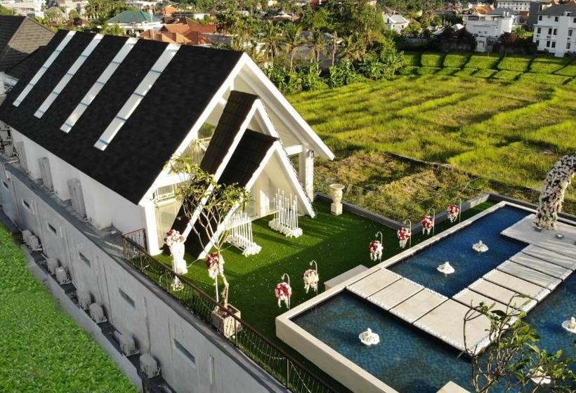 בית מלון כפרי Tirtha Khayangan