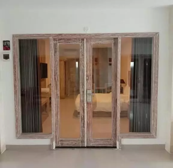 ホテル Tirtha Khayangan