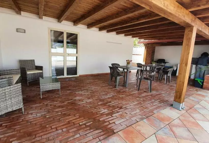 Majatalo Arricàmpati Rooms In Villa & Rent Car Airport