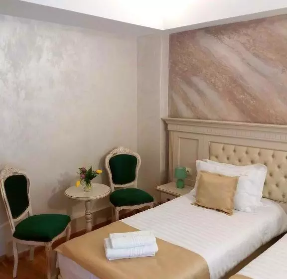 پانسیون Park Luxury Rooms