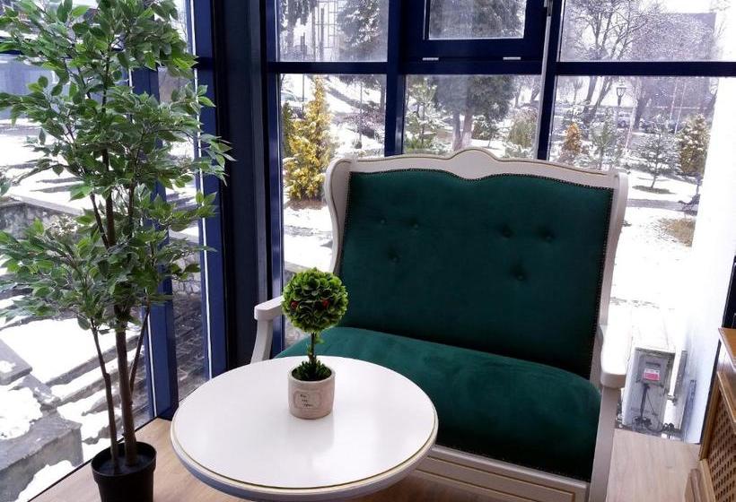 پانسیون Park Luxury Rooms