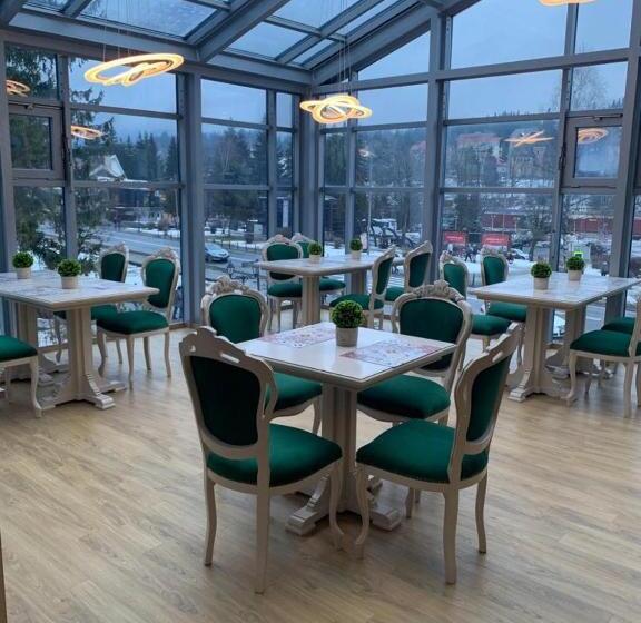 پانسیون Park Luxury Rooms