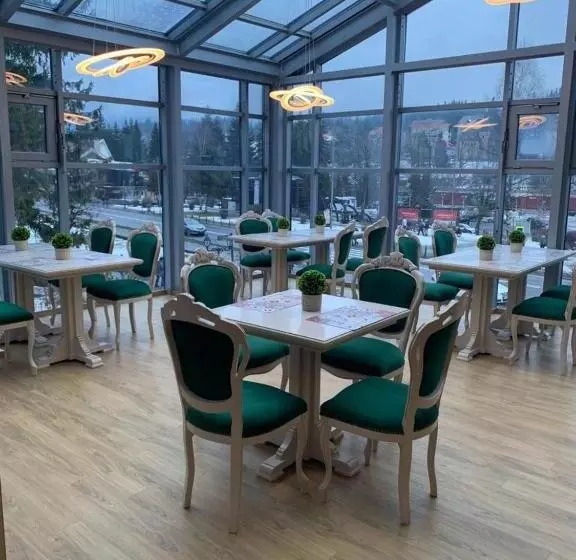 پانسیون Park Luxury Rooms