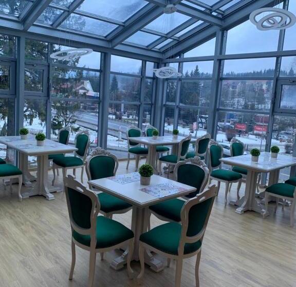 پانسیون Park Luxury Rooms