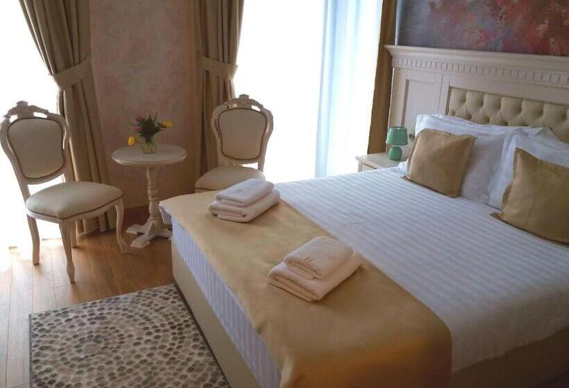 پانسیون Park Luxury Rooms