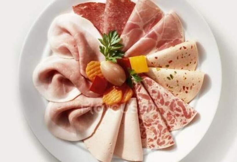 تختخواب و صبحانه Crystal Lights