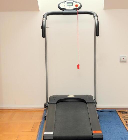 تختخواب و صبحانه Crystal Lights