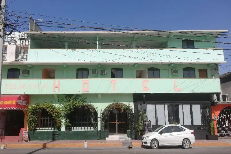 هتل Costa Maria