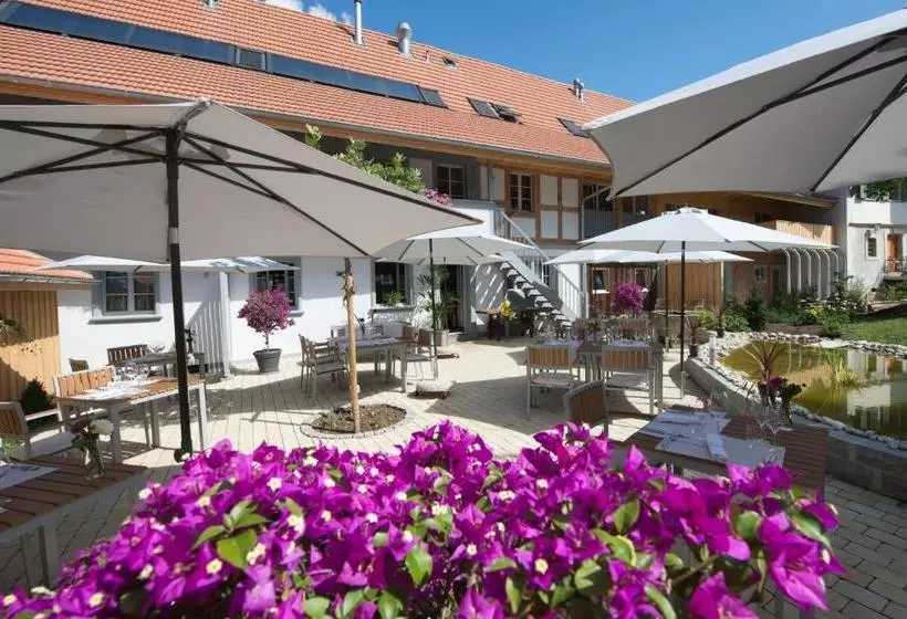 Hotelli La Maison Salvagny