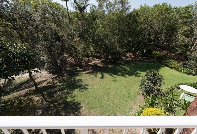 A Beach Break 1/90 Lorikeet Drive