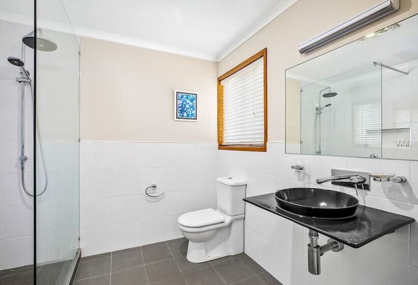 A Beach Break 1/90 Lorikeet Drive