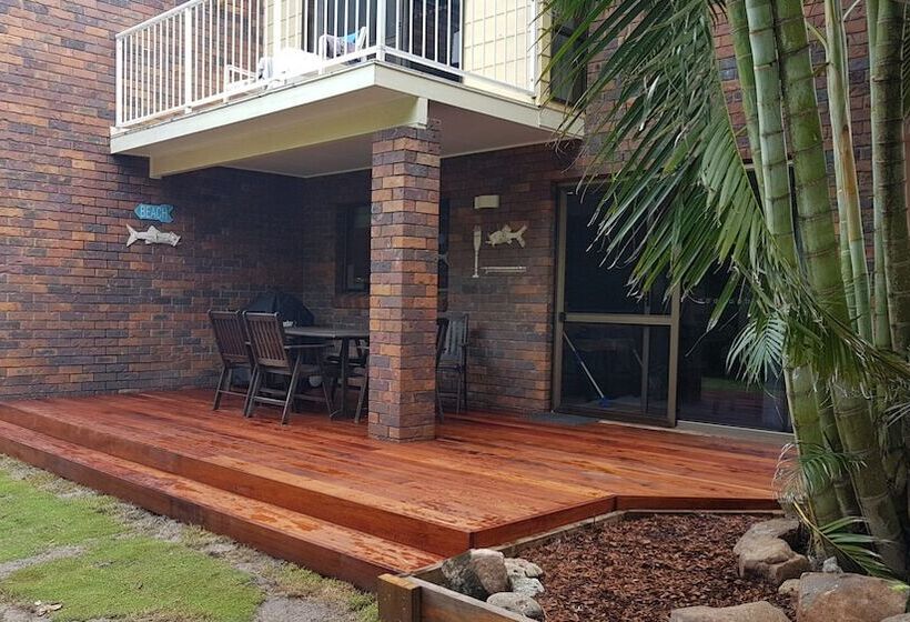 A Beach Break 1/90 Lorikeet Drive