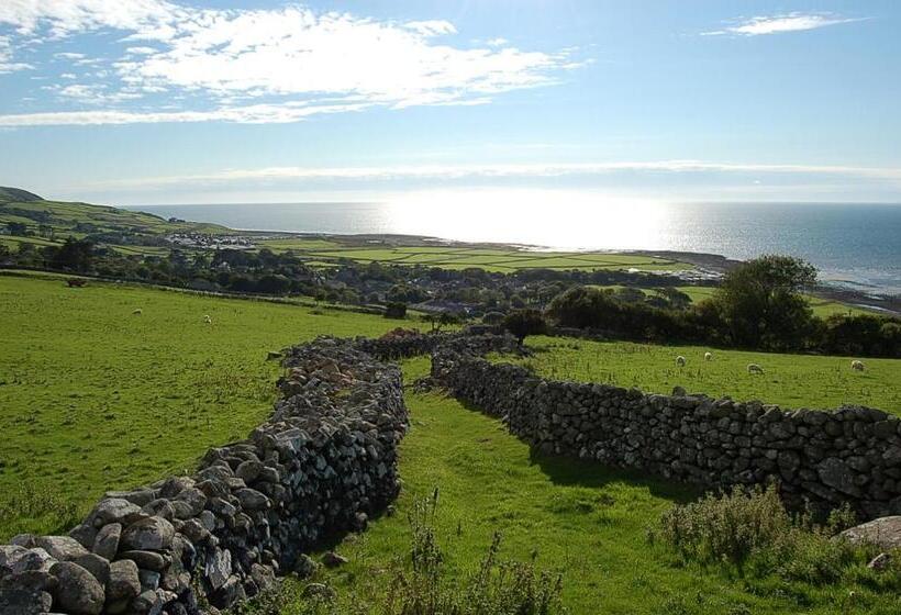 مبيت وإفطار Saint Cadfans Lodge