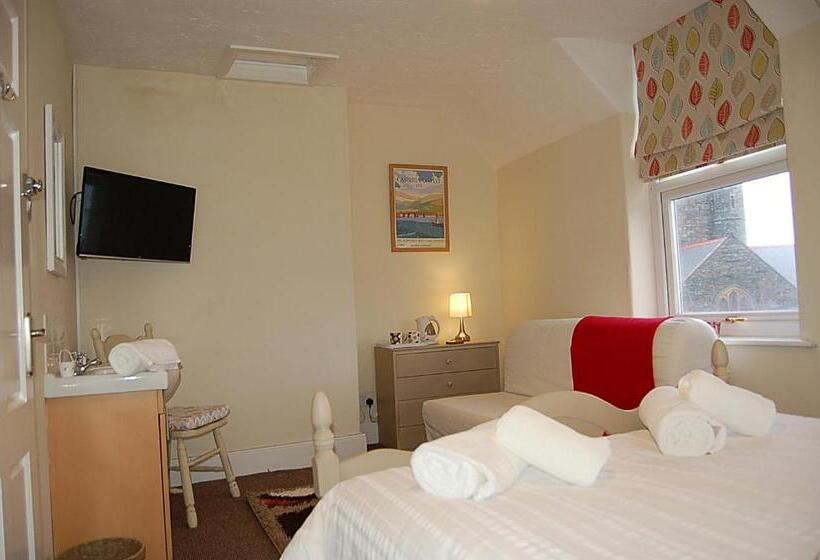 مبيت وإفطار Saint Cadfans Lodge