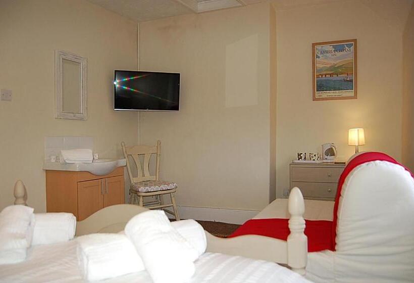 مبيت وإفطار Saint Cadfans Lodge