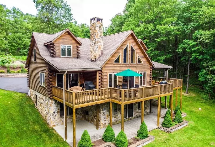 Cabernet Chalet