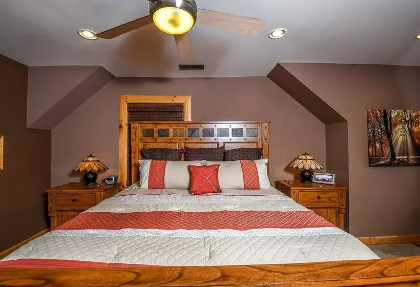 Cabernet Chalet