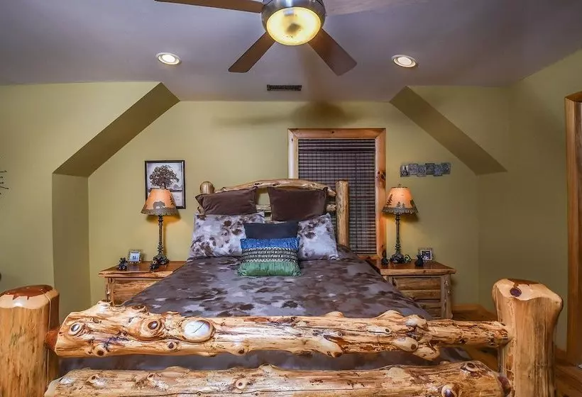 Cabernet Chalet