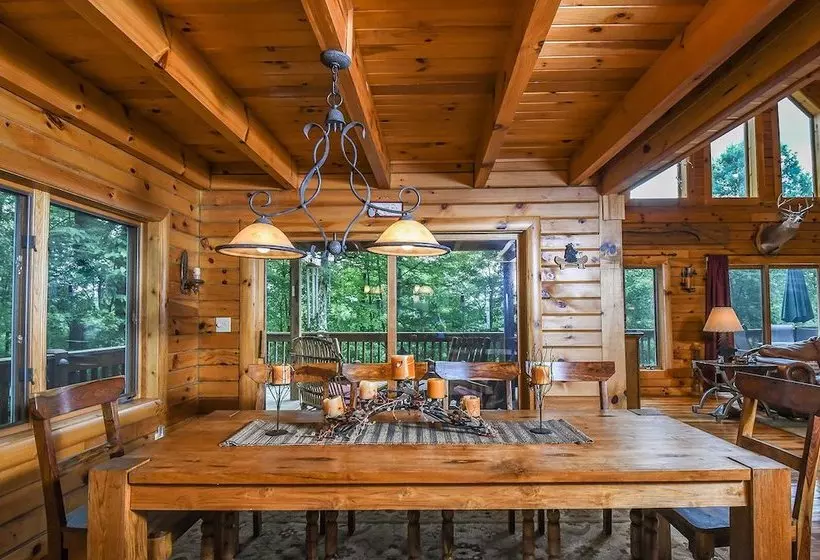 Cabernet Chalet