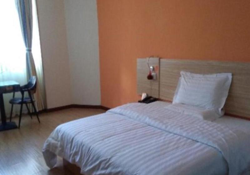 ホテル 7 Days Inn Yiyang Anhua Luoma Plaza Branch