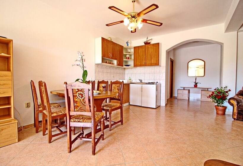 بنسيون Apartments Veselka