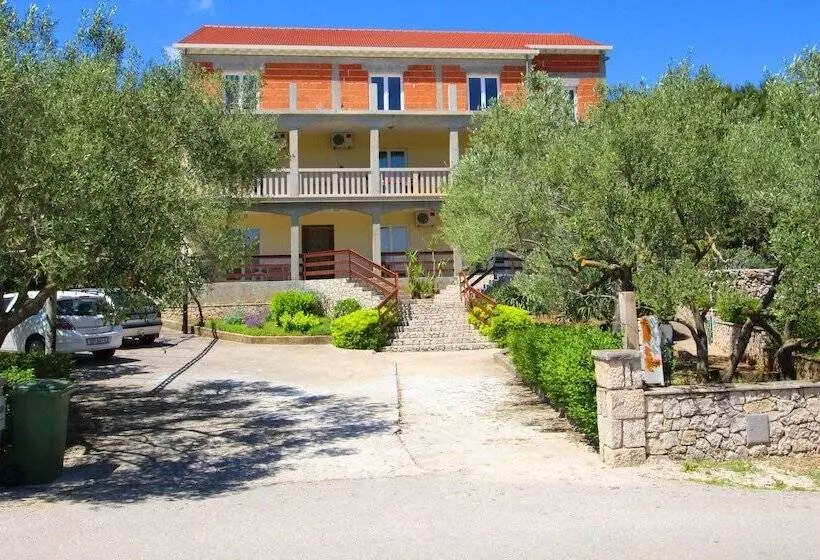 پانسیون Apartments Veselka