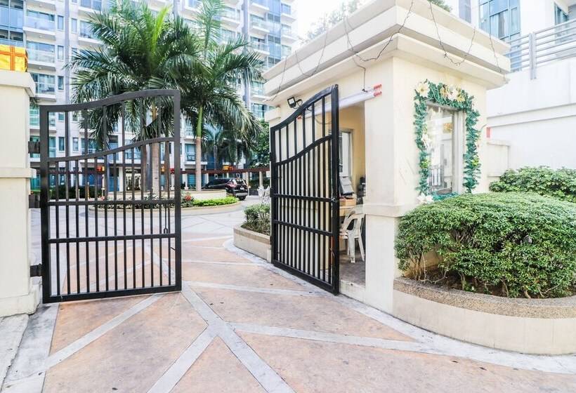 Pensionat Prs At One Palm Tree Villa Near Airport