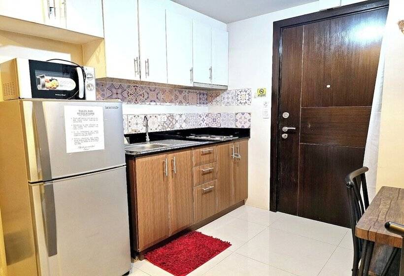 Pensionat Prs At One Palm Tree Villa Near Airport