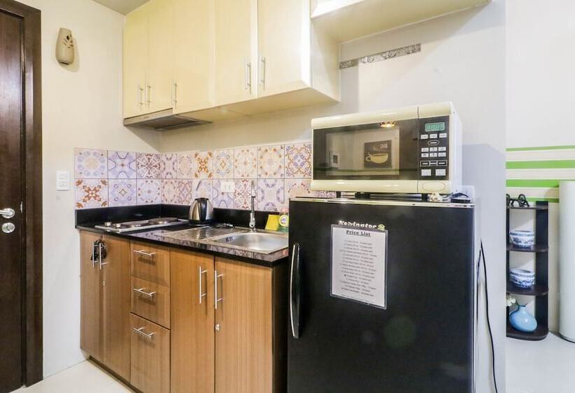 Pensionat Prs At One Palm Tree Villa Near Airport