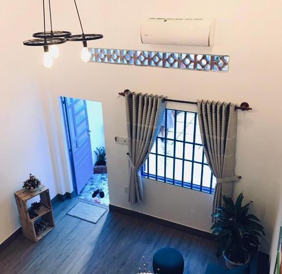 پانسیون Moc Home