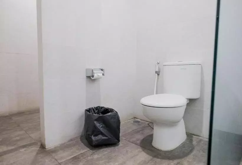 Sans Hotel Puri Indah Jakarta