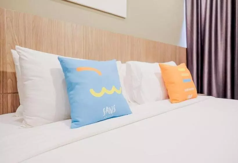 Sans Hotel Puri Indah Jakarta
