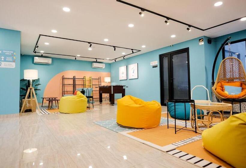 Sans Hotel Puri Indah Jakarta