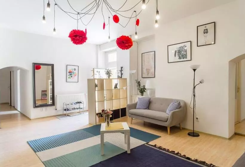 ユースホステル Internesto Brno