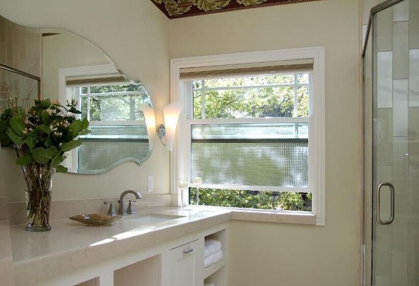 تختخواب و صبحانه The Grand Idyllwild Lodge