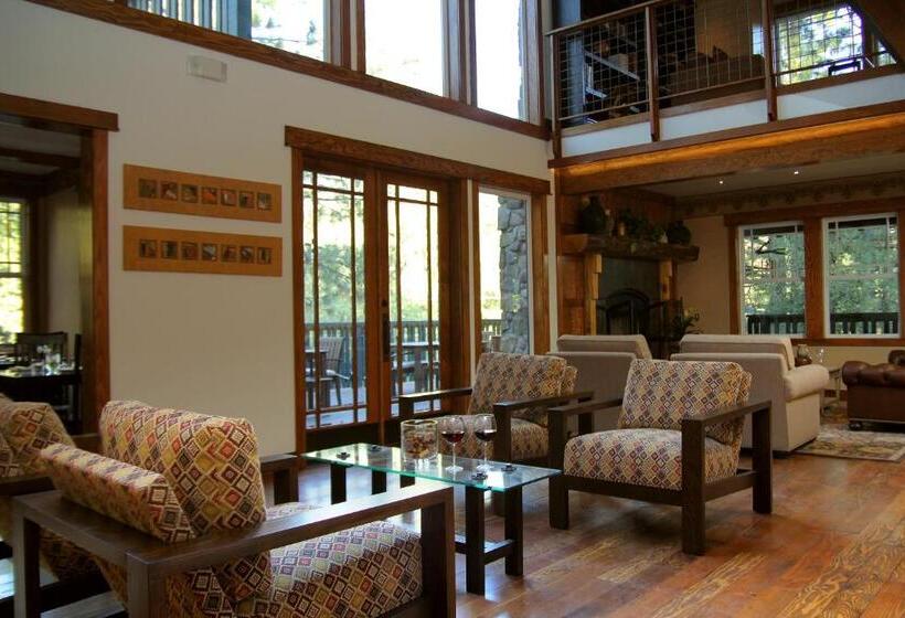 تختخواب و صبحانه The Grand Idyllwild Lodge