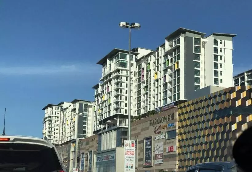 هتل Luco Apartments @ Viva City Megamall