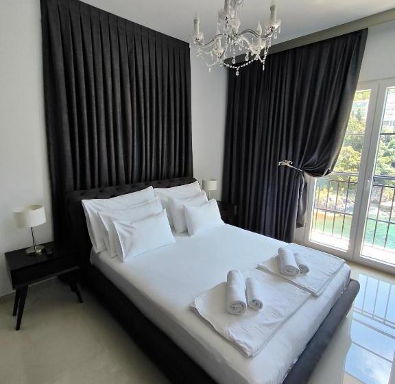 هتل Regina Del Mare