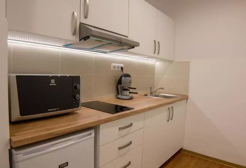 Mecset Apartman