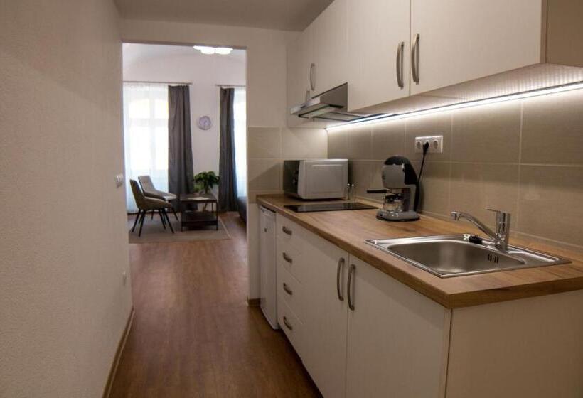 Mecset Apartman
