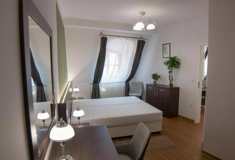 Mecset Apartman