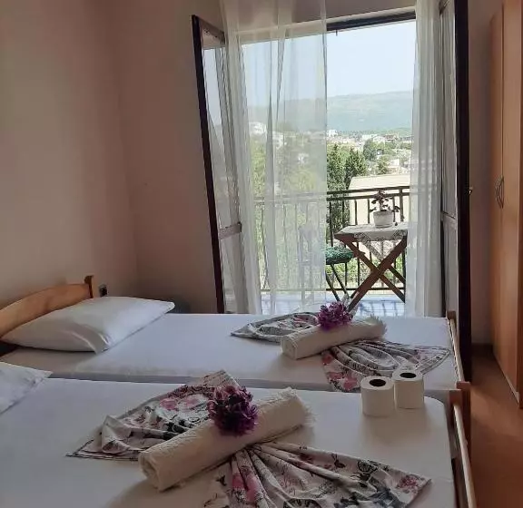 پانسیون Guesthouse Dona