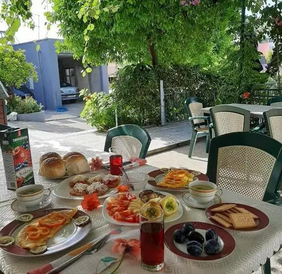 پانسیون Guesthouse Dona