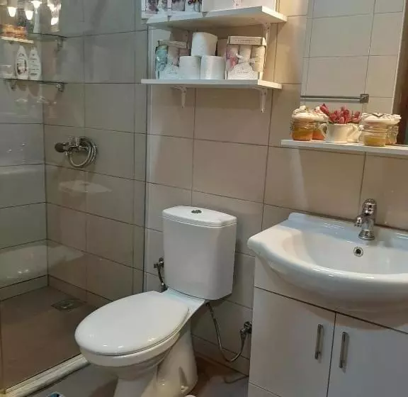پانسیون Guesthouse Dona