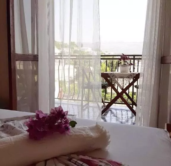 پانسیون Guesthouse Dona