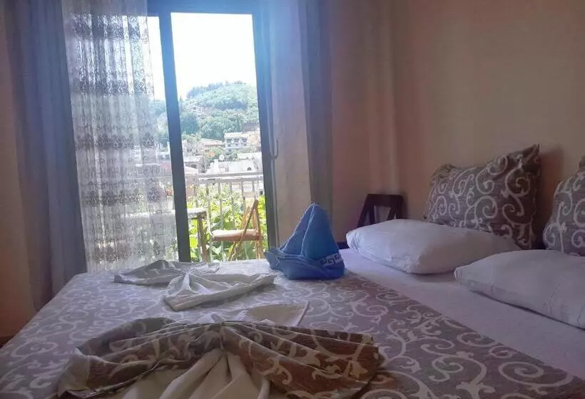 پانسیون Guesthouse Dona