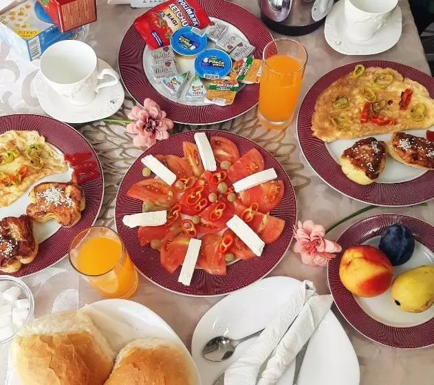 پانسیون Guesthouse Dona
