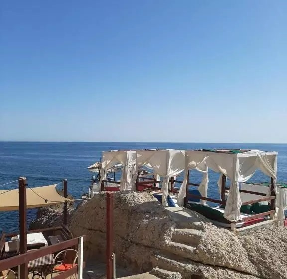 پانسیون Guesthouse Dona