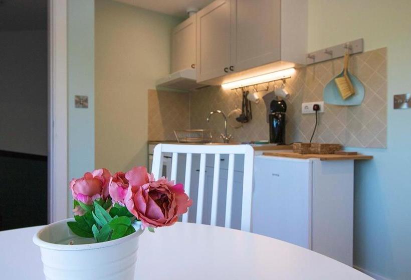 پانسیون Nana / Sobe & Apartmani