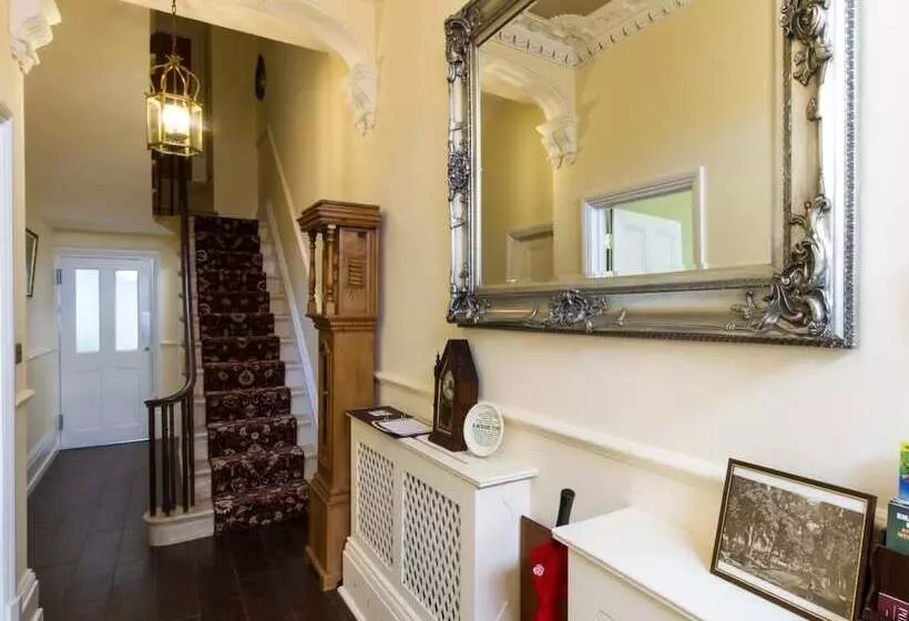 Majatalo The Portland Guesthouse